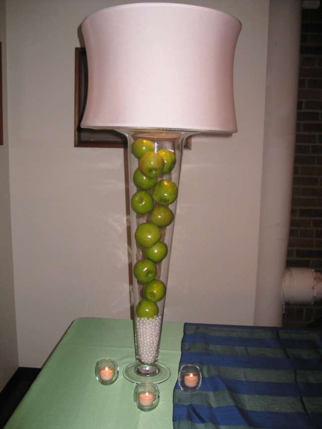 Pearl & Apple Centerpiece With Pink Lampshade