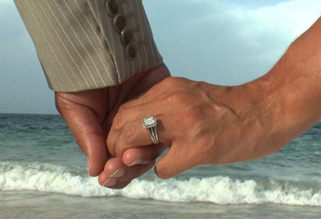 hand hold