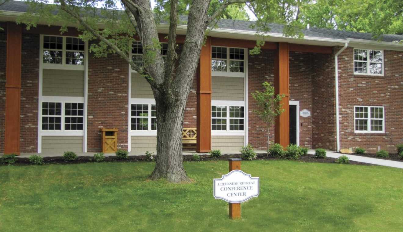 Banquet space, outdoor venue & luxury rooms.