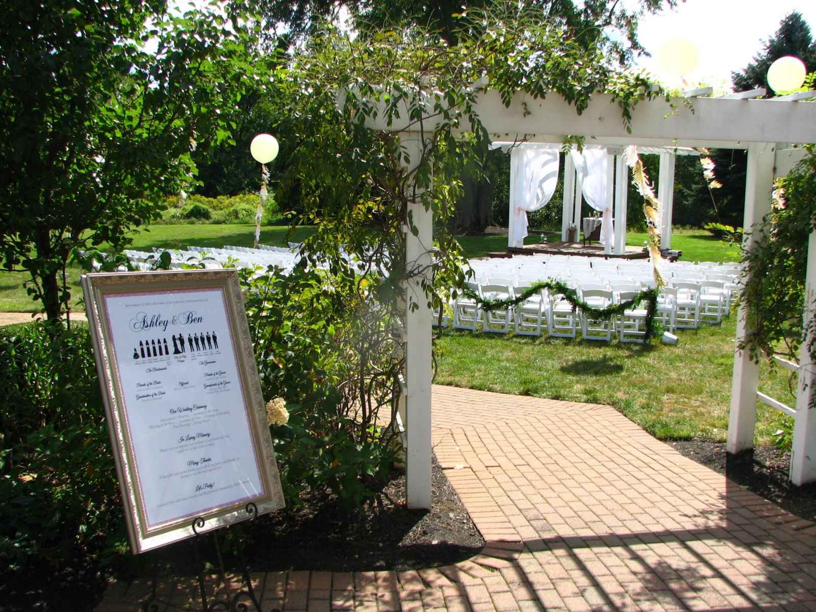 welcome to the wedding