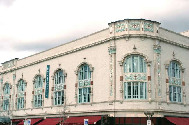 Palais Royale