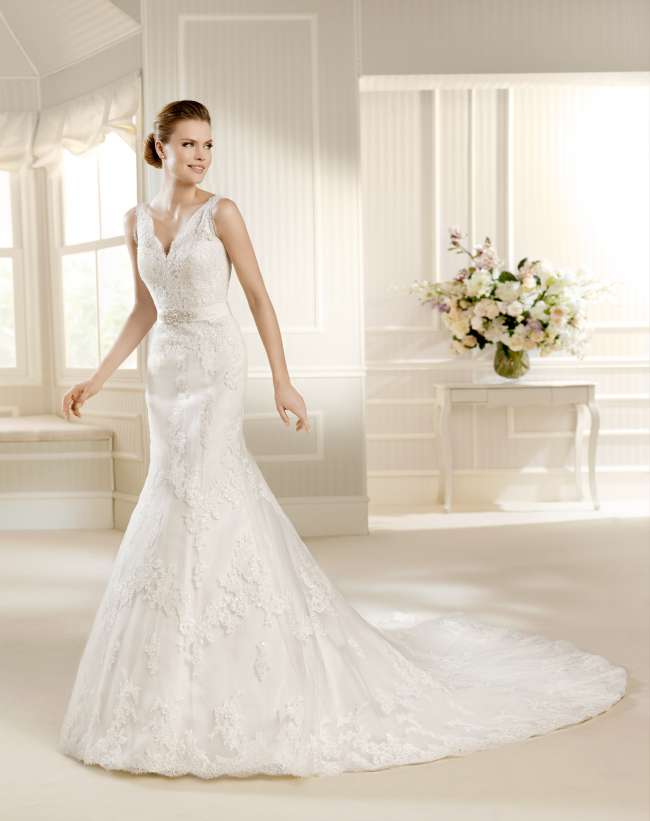 La Sposa trumpet lace strap dress.