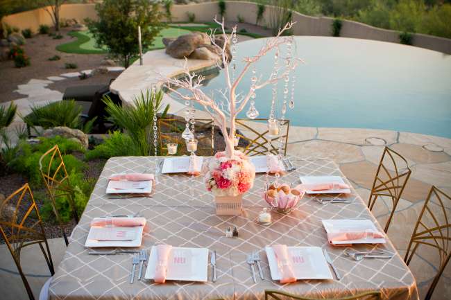 Outside tablescape 