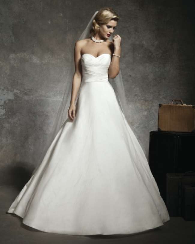 Strapless simple wedding gown