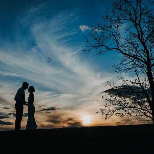 Romantic sunset wedding photo Lizton Lodge.